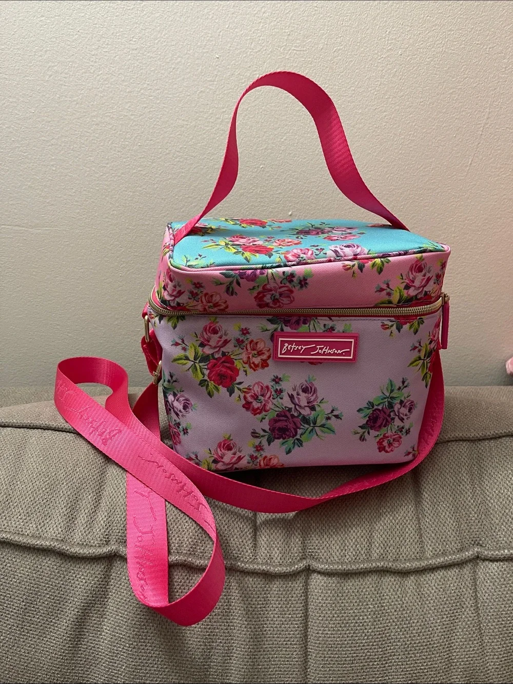 Betsey Johnson Pink Floral lunch bag